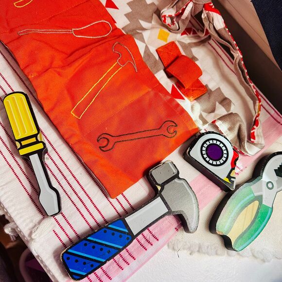 Wooden Tool Set with Belt - Picture 5 of 8